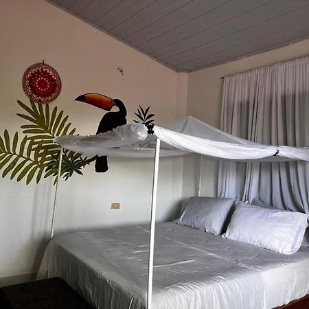 Puerto Nariño Maiku Amazonas酒店 外观 照片