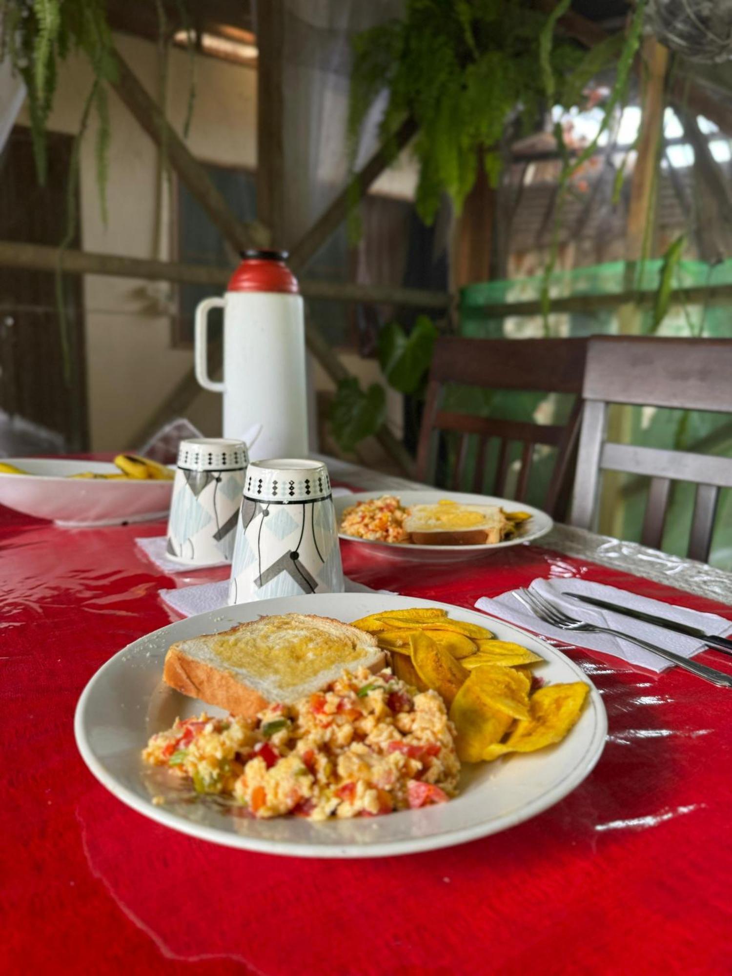 Puerto Nariño Maiku Amazonas酒店 外观 照片